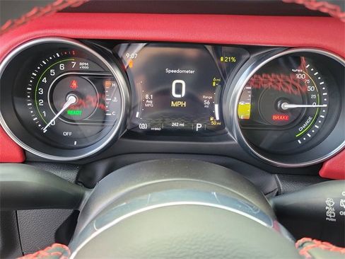 Used 2023 Jeep Wrangler Unlimited Rubicon 4xe image 23