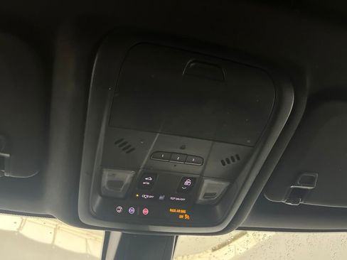 Used 2020 Chevrolet Blazer RS AWD/4WD image 76