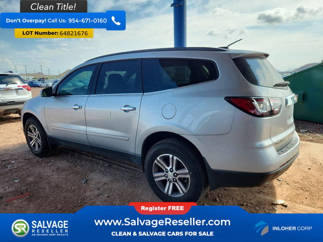 Used 2017 Chevrolet Traverse LT FWD image 3