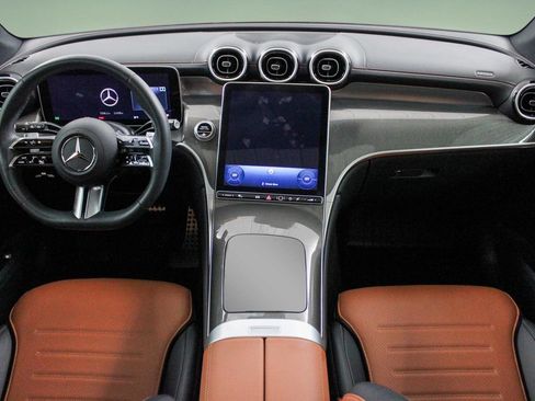 Used 2024 Mercedes-Benz GLC 300 image 19