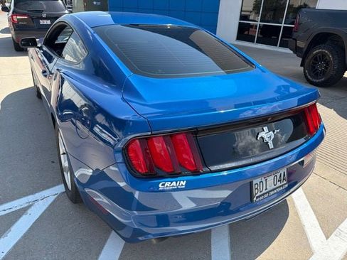 Used 2017 Ford Mustang Coupe RWD image 7