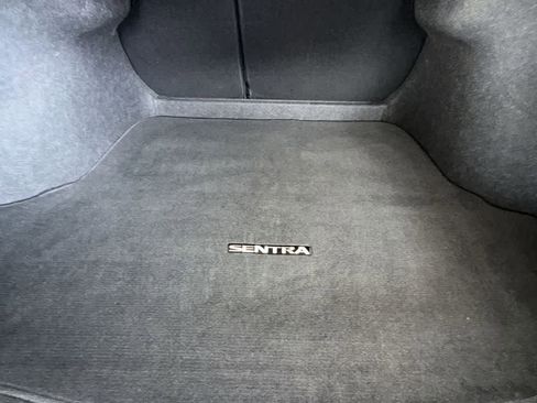 Used 2024 Nissan Sentra SR FWD image 25