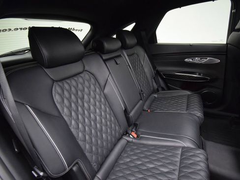 Used 2023 Genesis GV70 3.5T Sport w/ Sport Prestige Package AWD/4WD image 24