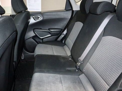Used 2021 Kia Soul S image 21