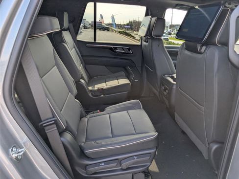 New 2026 Chevrolet Tahoe Premier AWD/4WD image 9