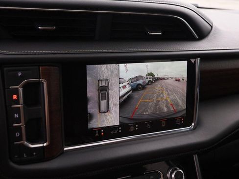 Used 2023 GMC Yukon Denali Ultimate AWD/4WD image 21
