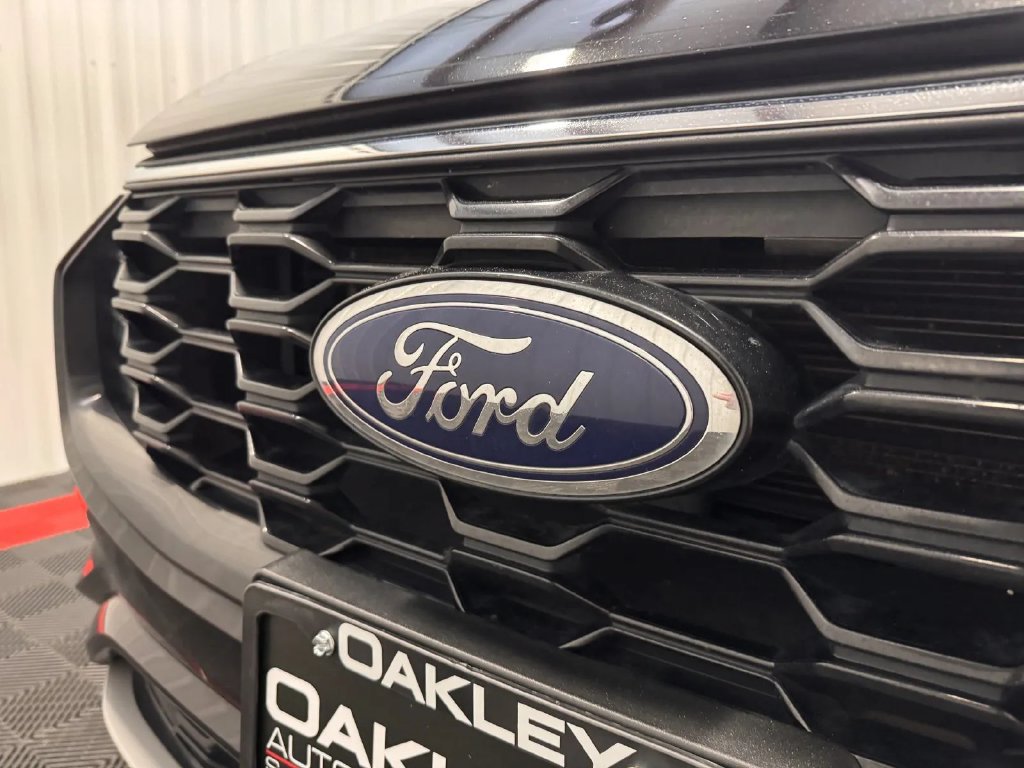Used 2024 Ford Escape ST-Line w/ Tech Pack #1 AWD/4WD image 8
