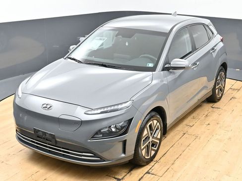 Used 2023 Hyundai Kona SE image 43