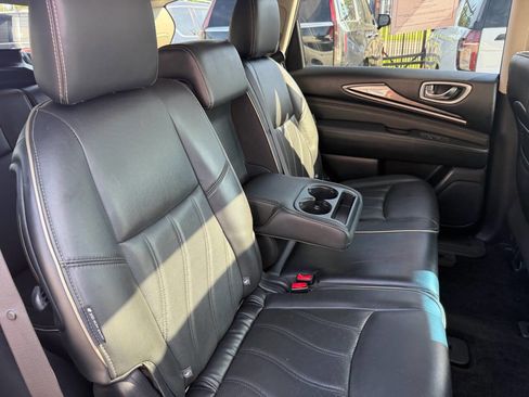Used 2020 INFINITI QX60 Luxe w/ Essential Package FWD image 22