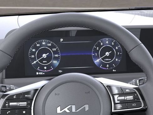 New 2026 Kia Seltos EX FWD image 21
