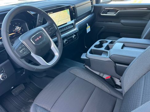New 2026 GMC Sierra 2500 SLE AWD/4WD image 7