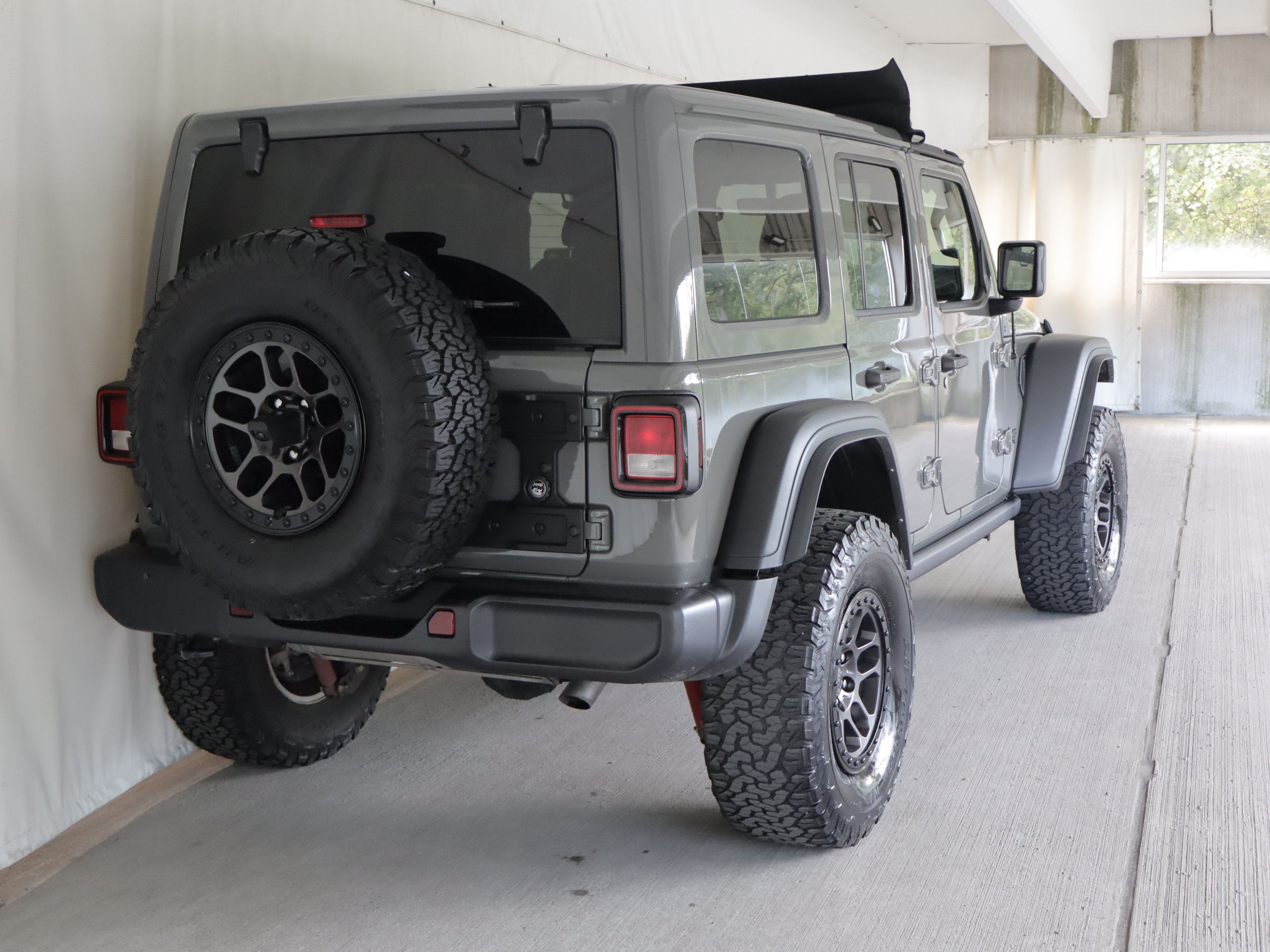 Used 2022 Jeep Wrangler Unlimited Sport AWD/4WD image 8