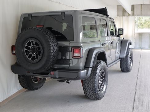 Used 2022 Jeep Wrangler Unlimited Sport AWD/4WD image 8