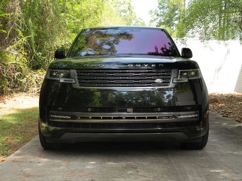 Used 2023 Land Rover Range Rover Long Wheelbase SE AWD/4WD image 12