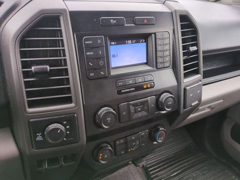 Used 2022 Ford F250 XL w/ STX Appearance Package image 26