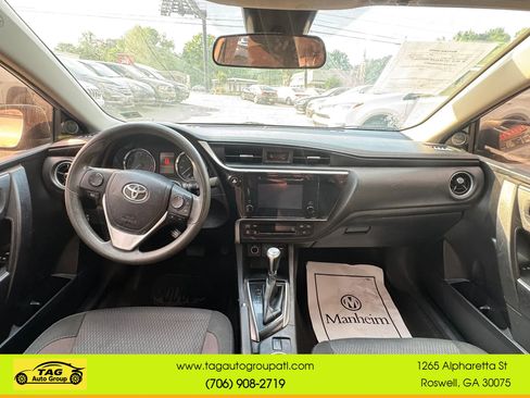 Used 2019 Toyota Corolla LE FWD image 10