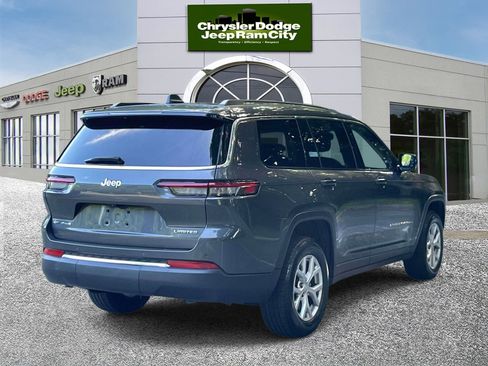 Used 2022 Jeep Grand Cherokee L Limited AWD/4WD image 6