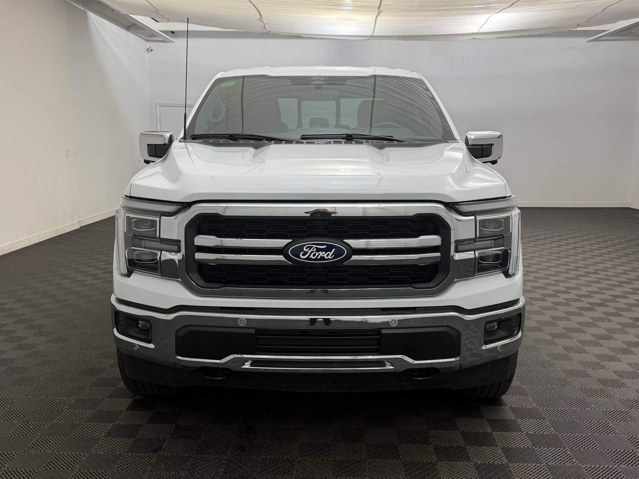 Used 2025 Ford F150 Lariat w/ Equipment Group 501A Mid AWD/4WD image 6
