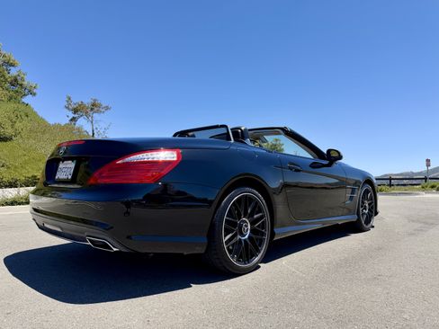 Used 2013 Mercedes-Benz SL 550 image 9