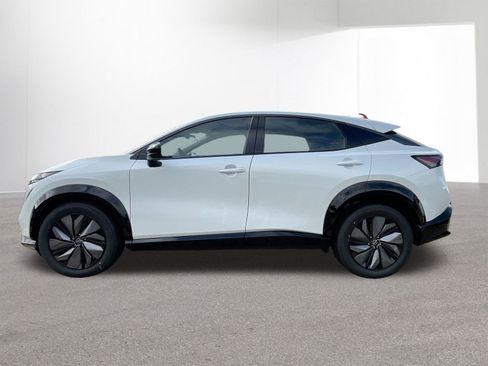 New 2024 Nissan Ariya AWD image 23