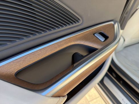 Used 2022 Lucid Air Grand Touring image 92