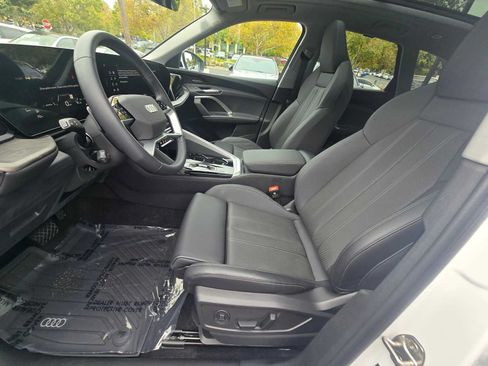 Used 2025 Audi Q5 Premium Plus w/ Premium Plus AWD/4WD image 23