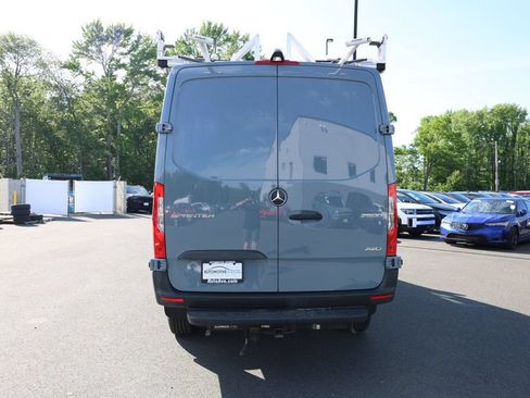 Used 2024 Mercedes-Benz Sprinter 2500 image 4