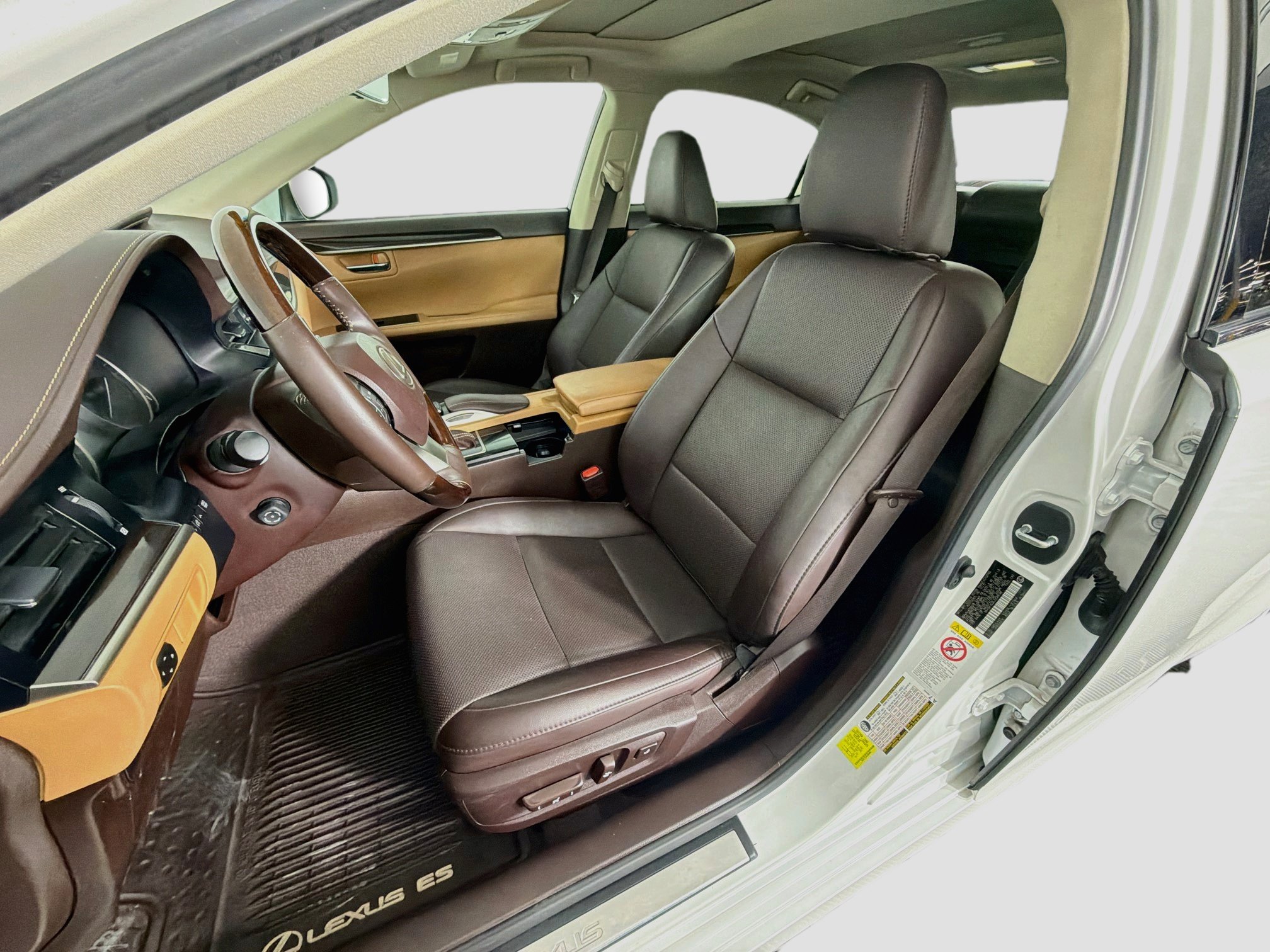 Used 2018 Lexus ES 350 w/ Navigation System Package FWD image 13