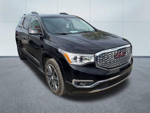 Used 2018 GMC Acadia Denali w/ Technology Package AWD/4WD image 5