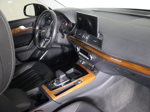 Used 2023 Audi Q5 2.0T Premium w/ Convenience Package image 27