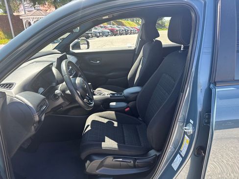 Used 2024 Honda HR-V Sport image 9