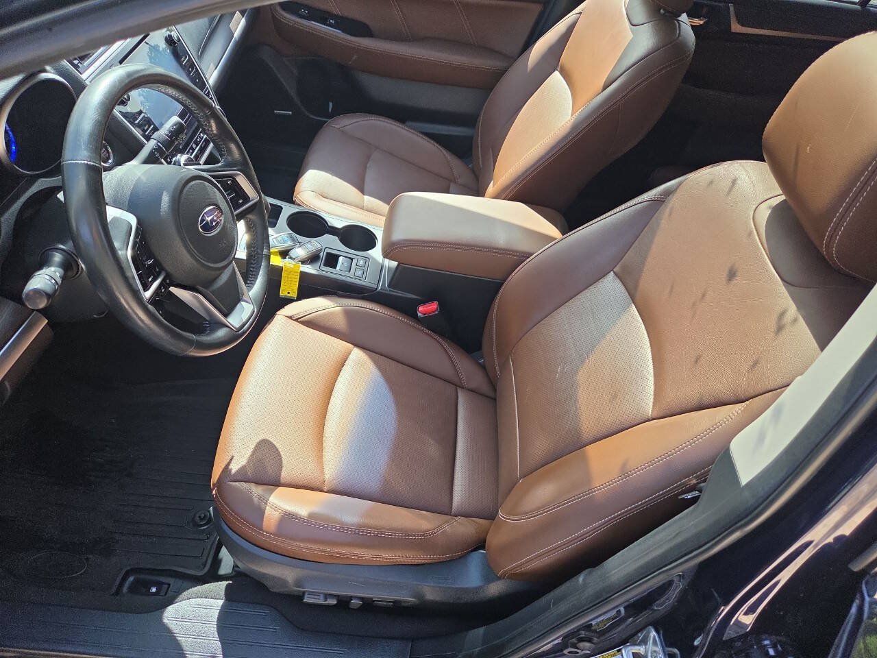 Used 2018 Subaru Outback 3.6R Touring AWD/4WD image 17