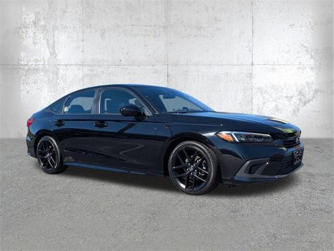 Used 2024 Honda Civic Sport image 2