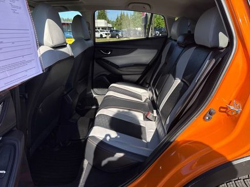 Used 2019 Subaru Crosstrek 2.0i Limited w/ Moonroof Package w/Navigation AWD/4WD image 13