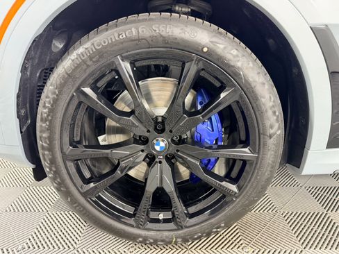 New 2026 BMW X7 xDrive40i w/ M Sport Package AWD/4WD image 9