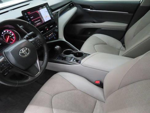 Used 2024 Toyota Camry XSE FWD image 21
