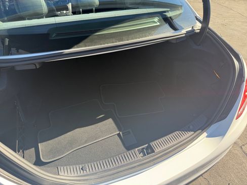 Used 2018 Mercedes-Benz C 300 Sedan image 20