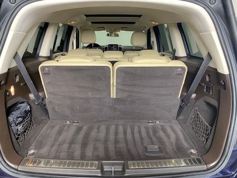 Used 2018 Mercedes-Benz GLS 450 4MATIC image 33