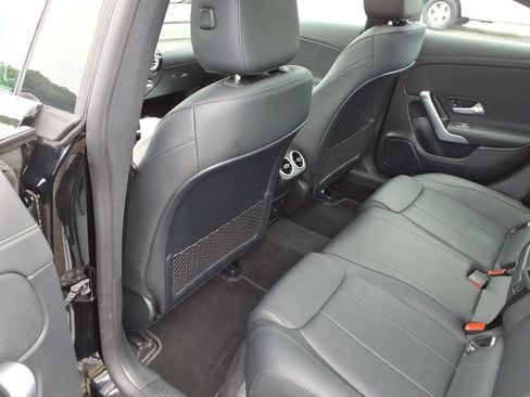 Used 2025 Mercedes-Benz CLA 250 image 7
