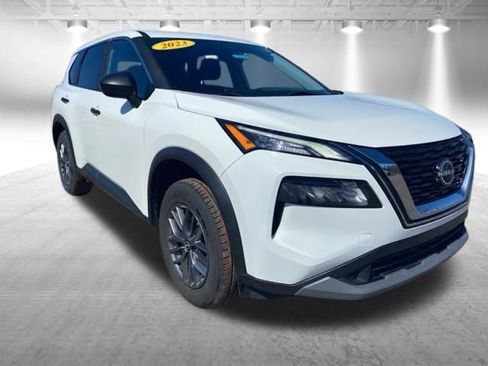 Used 2023 Nissan Rogue S AWD/4WD image 2