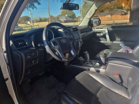 Used 2011 Toyota 4Runner Limited image 16