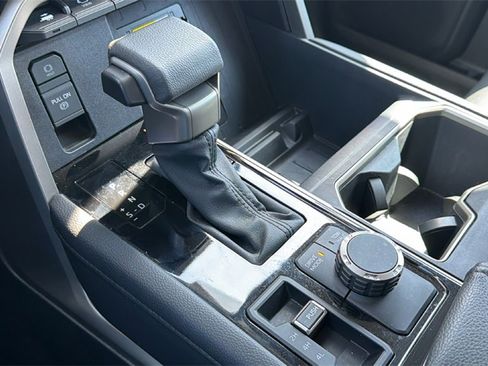 Used 2023 Toyota Tundra Limited image 35