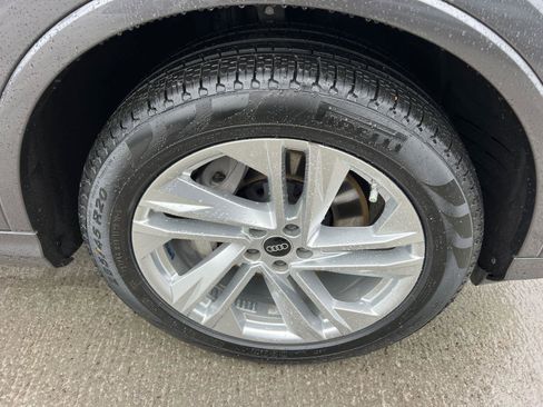 Used 2022 Audi Q7 Premium Plus w/ Premium Plus Package image 12