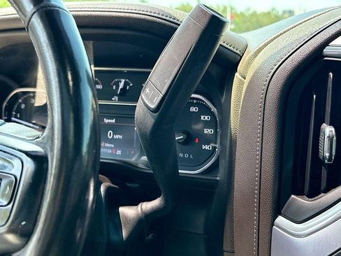Used 2020 GMC Sierra 1500 SLT w/ SLT Premium Plus Package AWD/4WD image 22