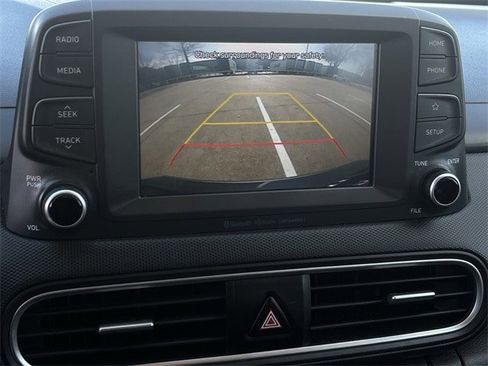 Used 2018 Hyundai Kona SEL image 17