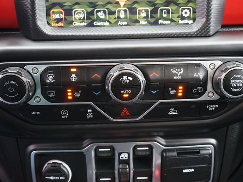 Used 2020 Jeep Gladiator Rubicon image 24