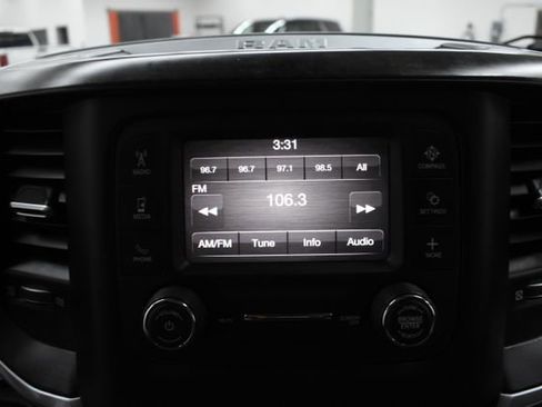 Used 2019 RAM 1500 Big Horn image 34
