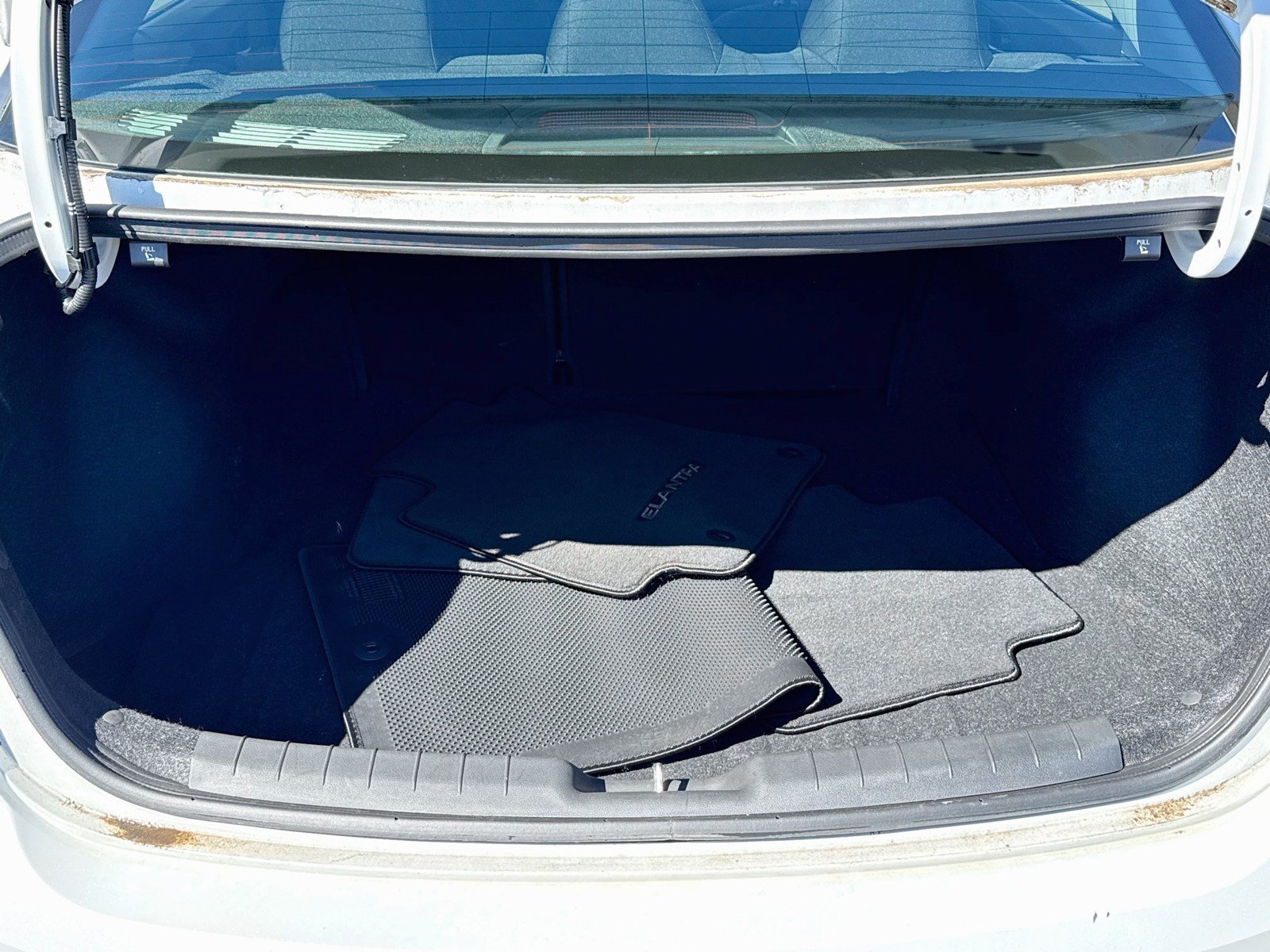 Used 2020 Hyundai Elantra SE w/ Cargo Package (C1) FWD image 24