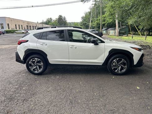 Certified 2025 Subaru Crosstrek 2.5i Premium AWD/4WD image 9
