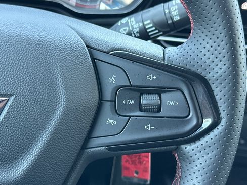 Used 2026 Chevrolet Trax RS w/ Driver Confidence Package FWD image 30
